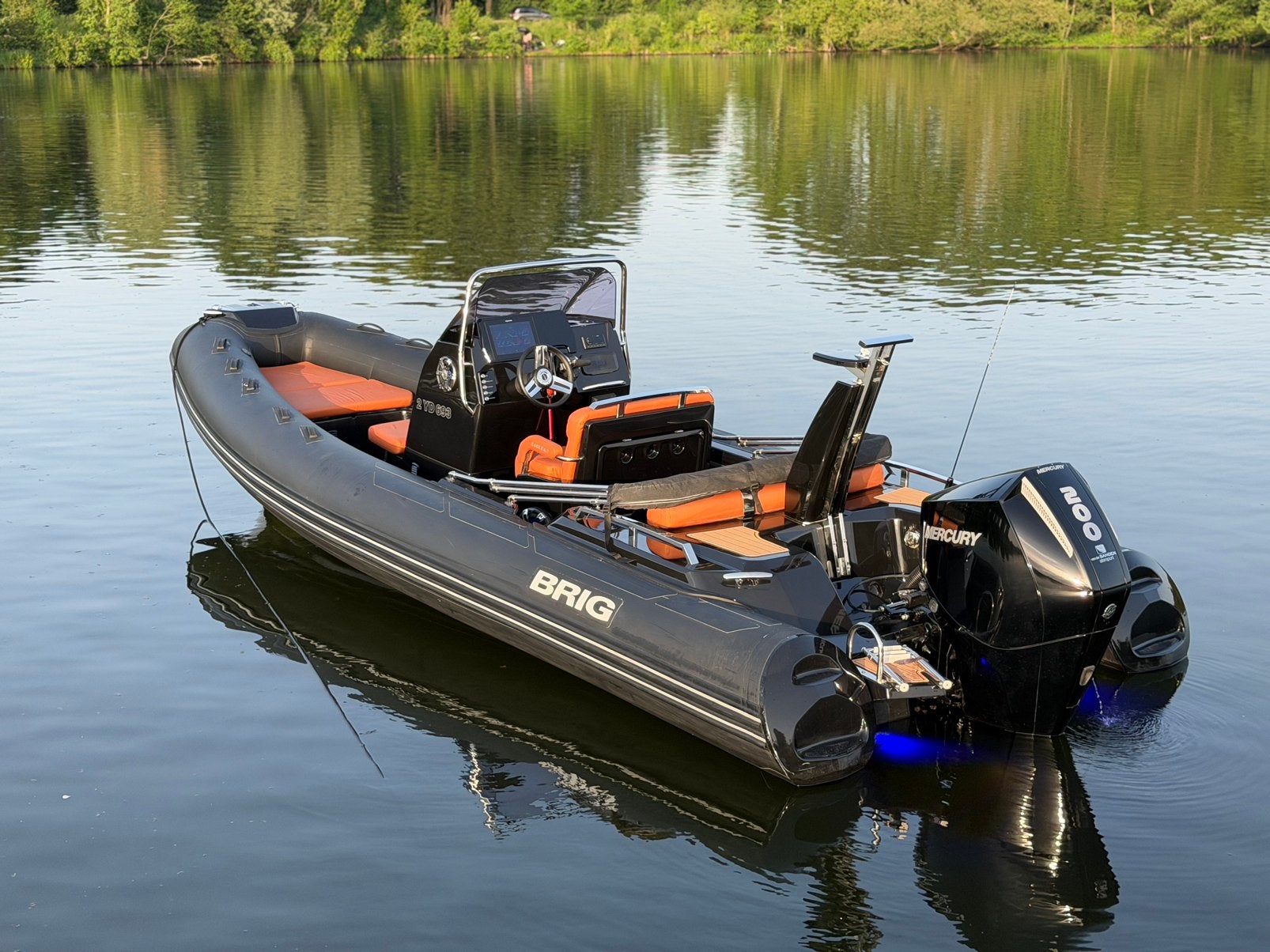 Brig Eagle 6.7 met krachtige 200pk Mercury V6 + Pega trailer, Watersport en Boten, Rubberboten, Ophalen, Gebruikt, Benzine, Overige materialen