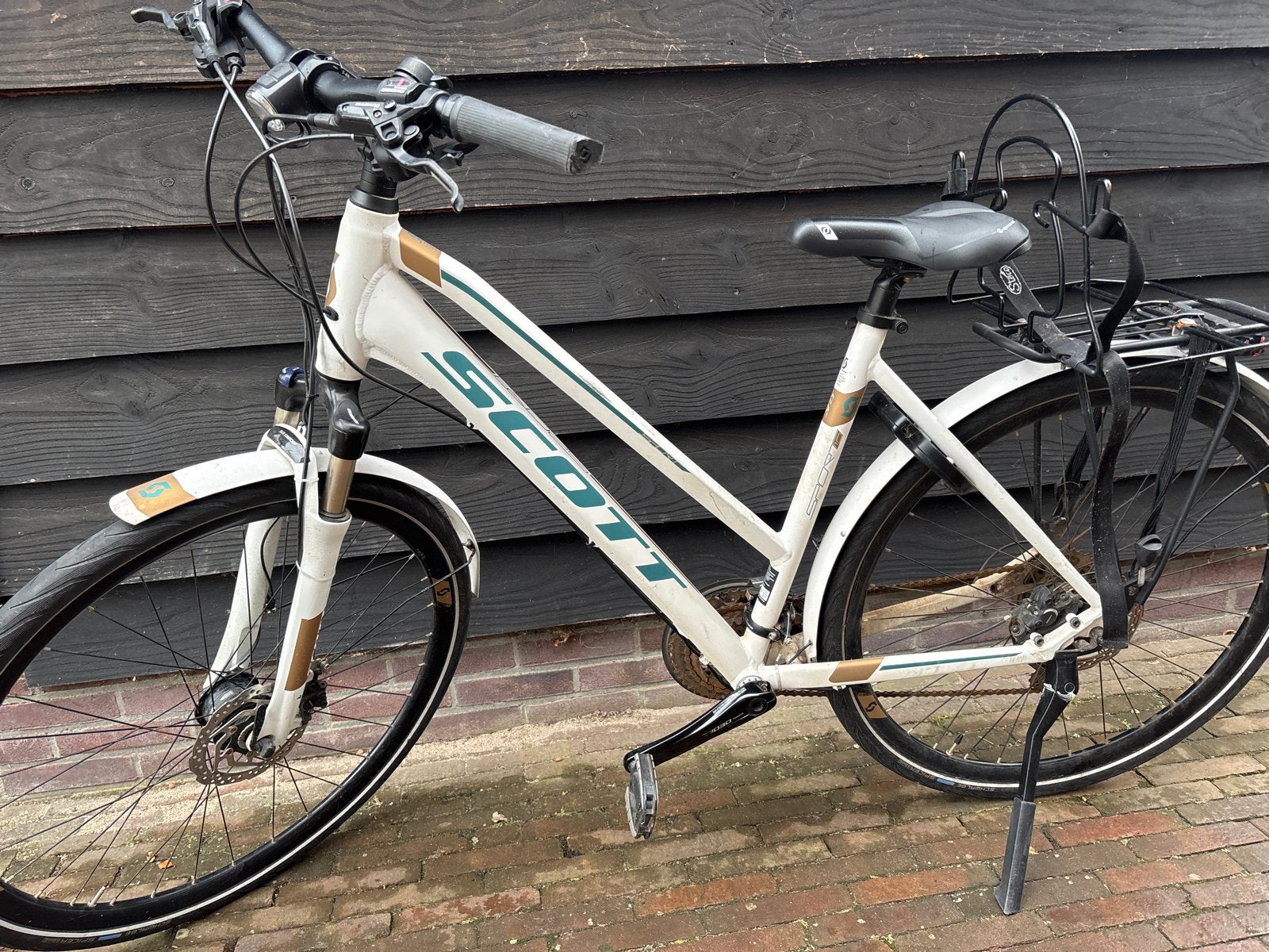 Scott damesfiets met schijfremmen en 27 versnellingen, Fietsen en Brommers, 28 inch, Gebruikt, Schijfrem, Ophalen