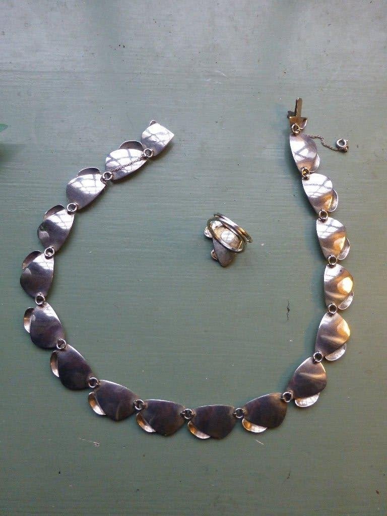 Modernist Scandinavische Zilveren Collier + Ring ivv Blad, Sieraden, Tassen en Uiterlijk, Verzenden, Zilver, Ketting