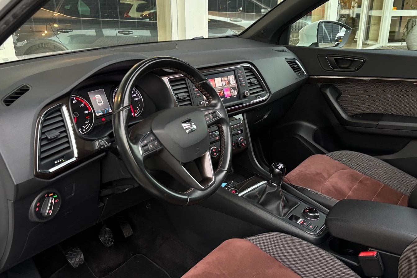 Seat Ateca 1.4 EcoTSI Xcellence | PANO | CAMERA | CRUISE |, Auto's, Voorwielaandrijving, 4 cilinders, 150 pk, Wit