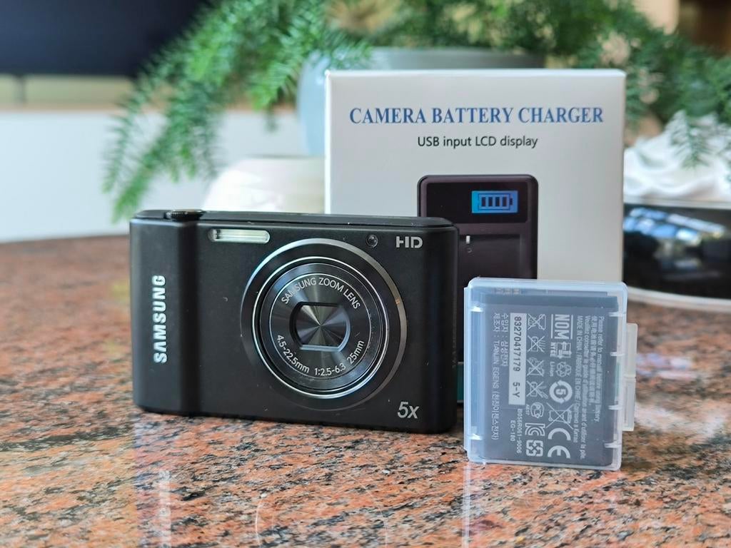 Samsung ST66 digitale camera met extra accu en oplader, Ophalen of Verzenden, Gebruikt, Samsung, 8 keer of meer