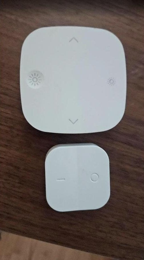 IKEA TRÅDFRI afstandsbediening + aan/uit schakelaar, Gebruikt, Overige fittingen, Ophalen of Verzenden, Dimbaar