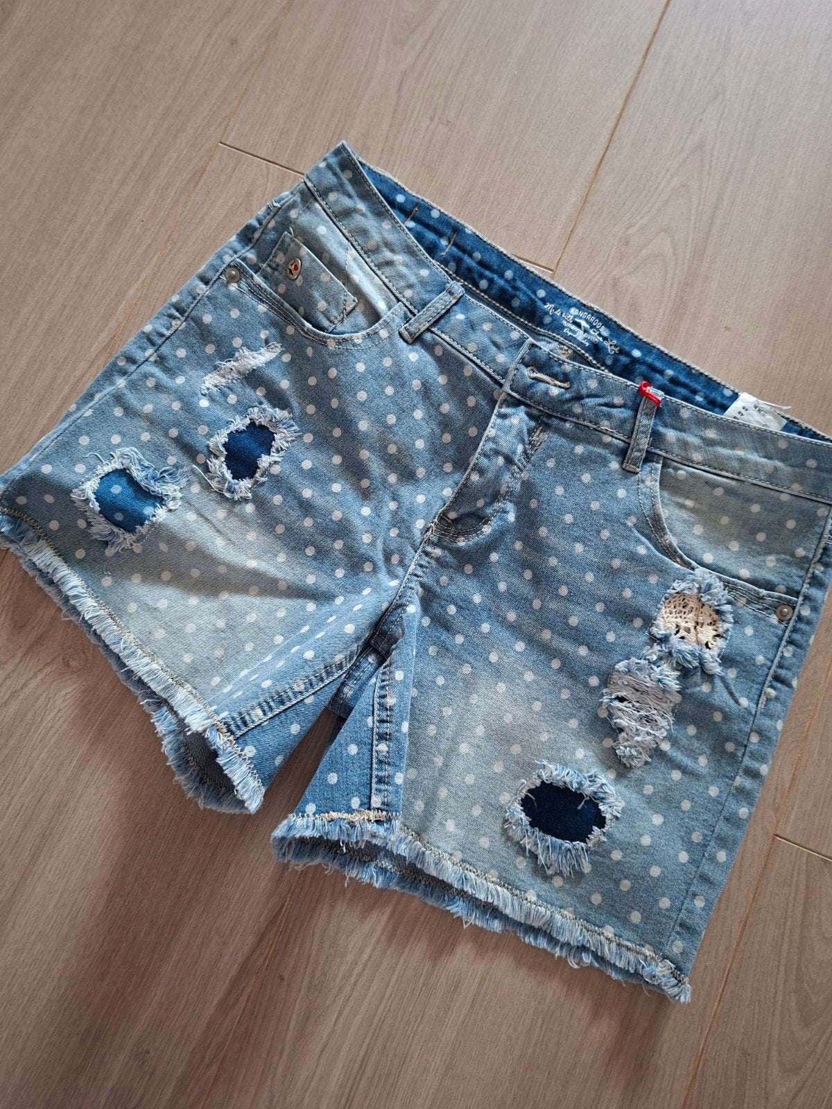 KangaROOS spijkerbroekje met stippen en gaten, Kleding | Dames, Kort, Blauw, Ophalen of Verzenden, Zo goed als nieuw
