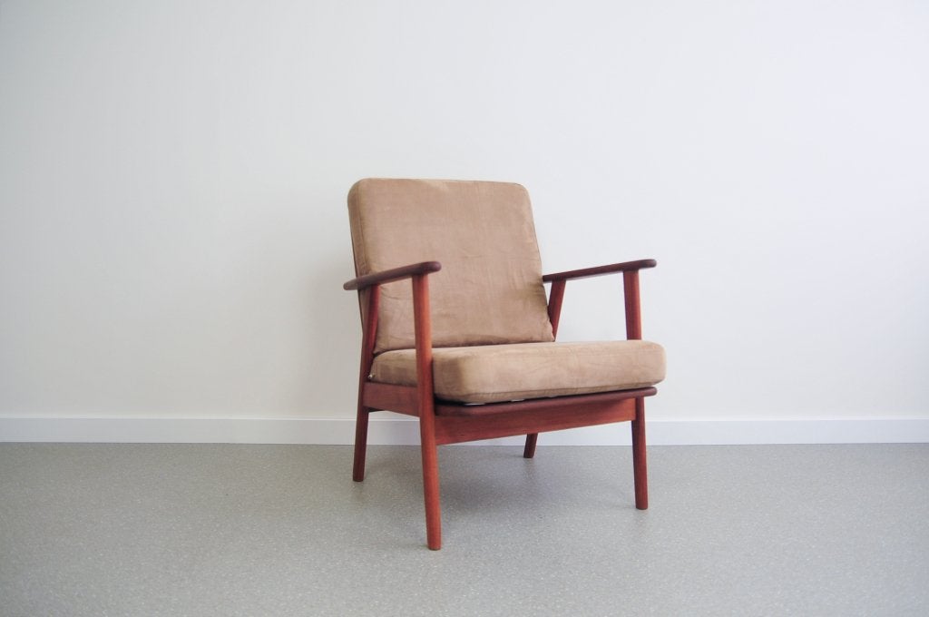 Deense teakhouten fauteuil beige bekleding, Gebruikt, Minder dan 75 cm, Ophalen of Verzenden, Nvt