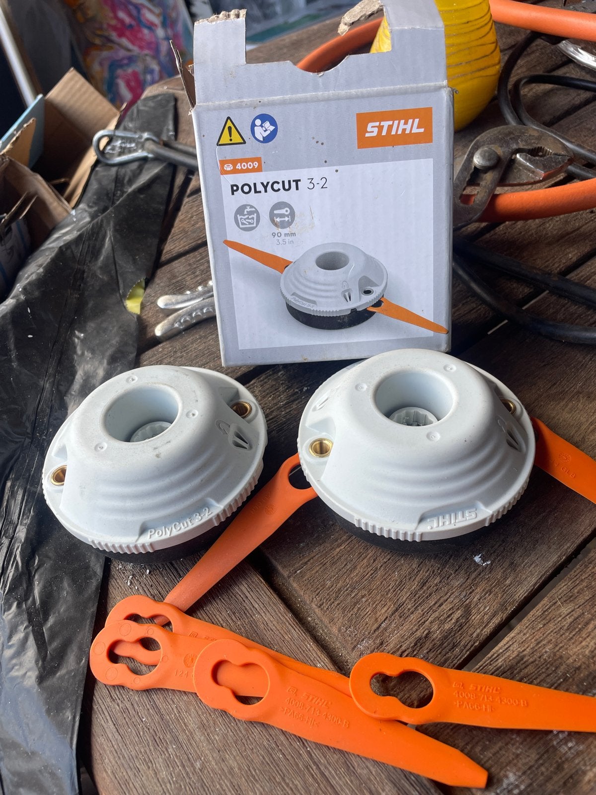 Stihl Polycut 3-2 kantenmaaier/bosmaaier koppen met mesjes, Ophalen, Gebruikt, Minder dan 10 cm