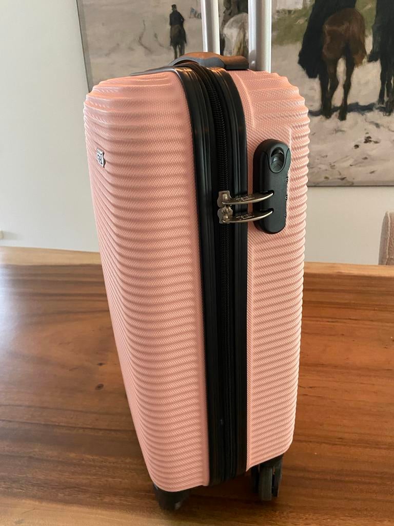 TravelZ Roze Handbagage Koffer met Cijferslot, Gebruikt, Hard kunststof, Slot, Minder dan 50 cm