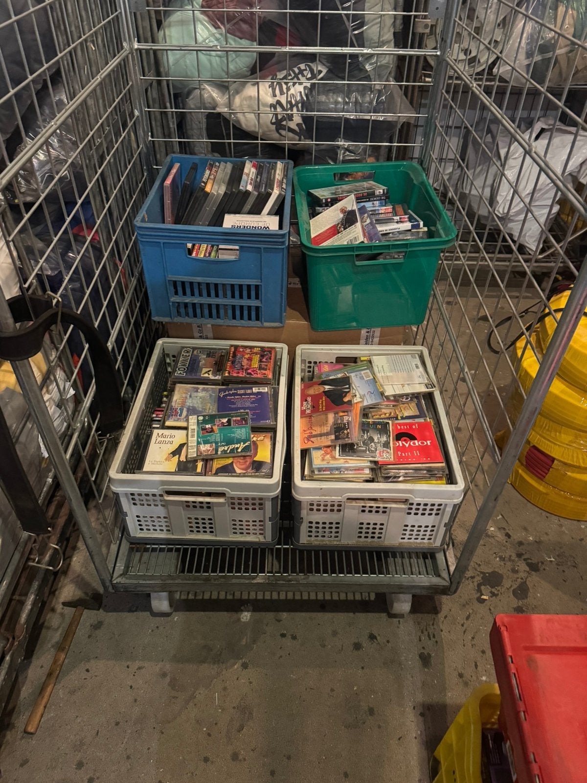 Heel veel cd en dvd, Ophalen of Verzenden, Zo goed als nieuw