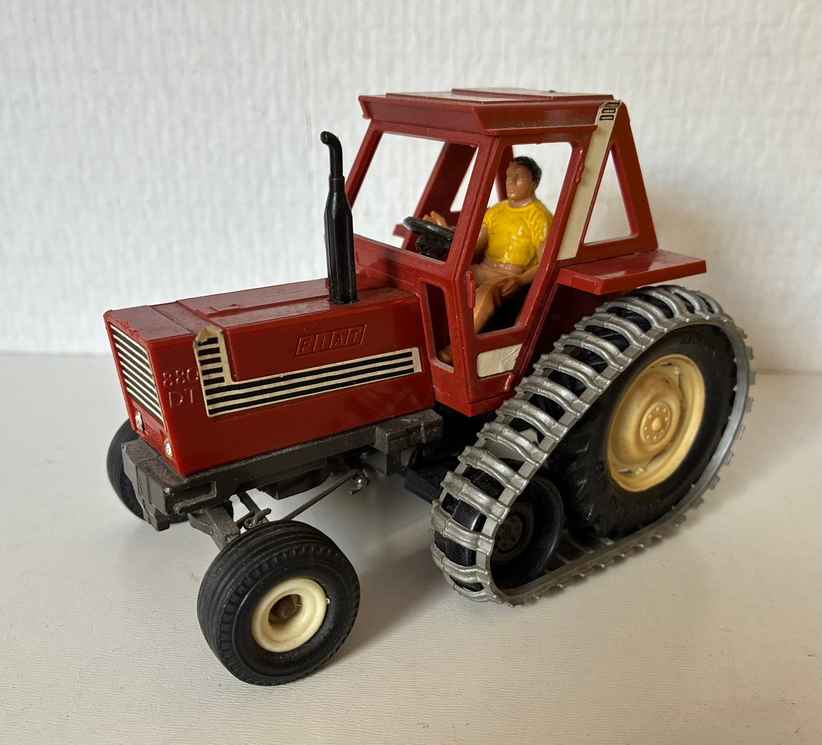 Fiat 880 DT Britains LTD England, Ophalen of Verzenden, Zo goed als nieuw, Tractor of Landbouw, Britains