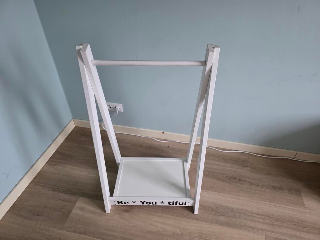 Be You tiful Kinderkledingrek van Code37, Ophalen, Gebruikt