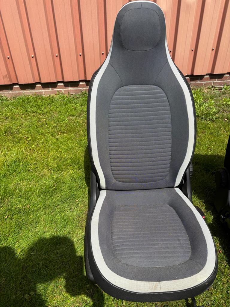 Stoelenset Renault Twingo (voorstoelen en achterbank), Ophalen, Gebruikt, Renault