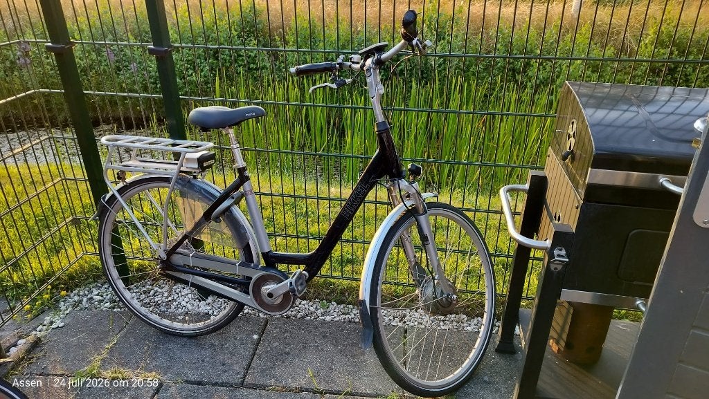 2 Fietsen, 1 elektrisch zonder accu, 1 kinderfiets 26 inch, Versnellingen, Trommelrem, Ophalen, Overige merken