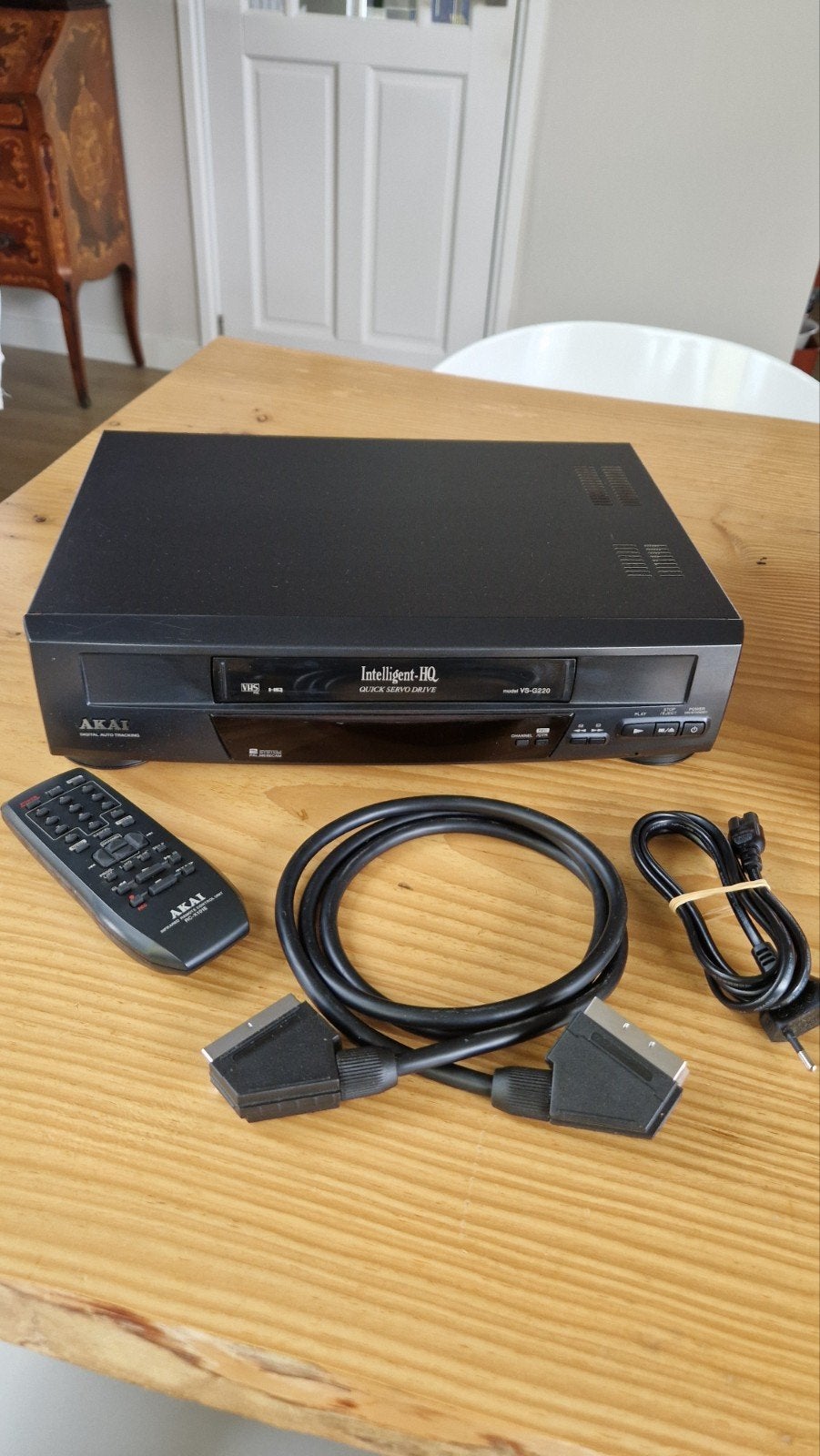 Akain VS-G220 videorecorder Quick servo drive., Ophalen of Verzenden, Zo goed als nieuw, VHS-speler of -recorder