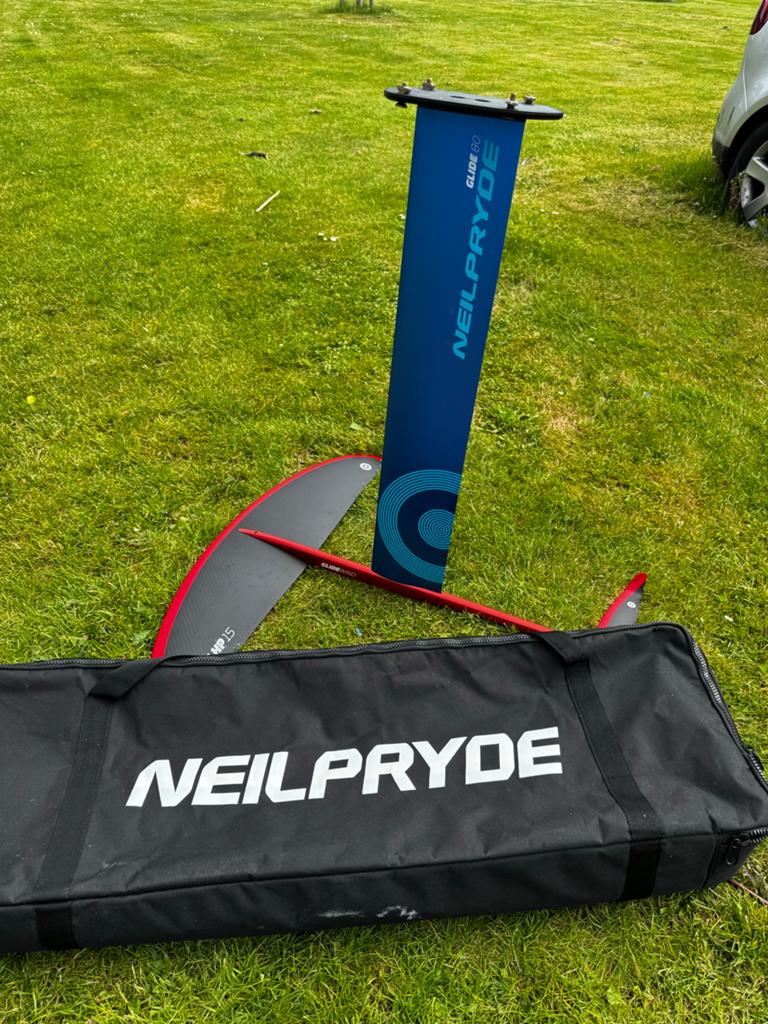 Neilpryde Glide Wind 80HP 1500 Windfoil, Watersport en Boten, Windsurfen, Ophalen, Gebruikt, Geschikt voor foilen, Neilpryde