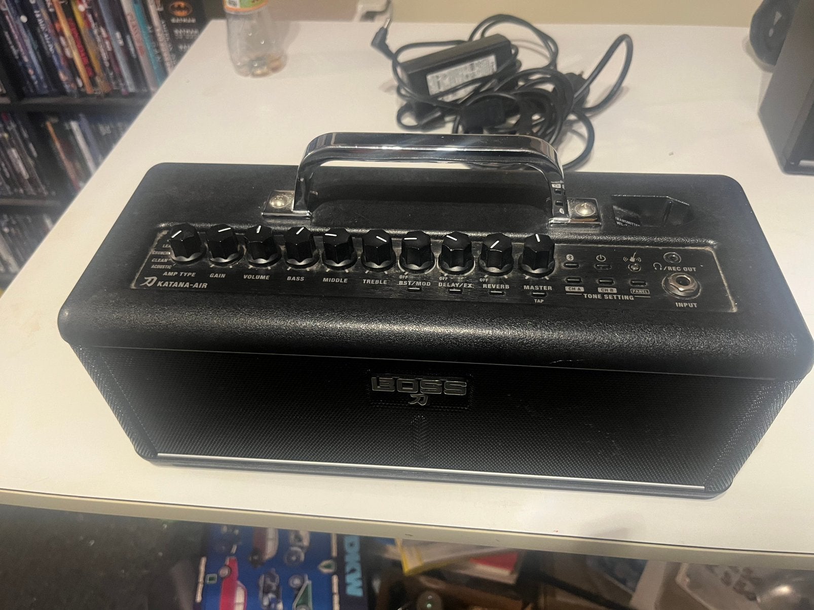 Boss katana air., Muziek en Instrumenten, Versterkers | Bas en Gitaar, Ophalen of Verzenden, Gebruikt, Minder dan 50 watt