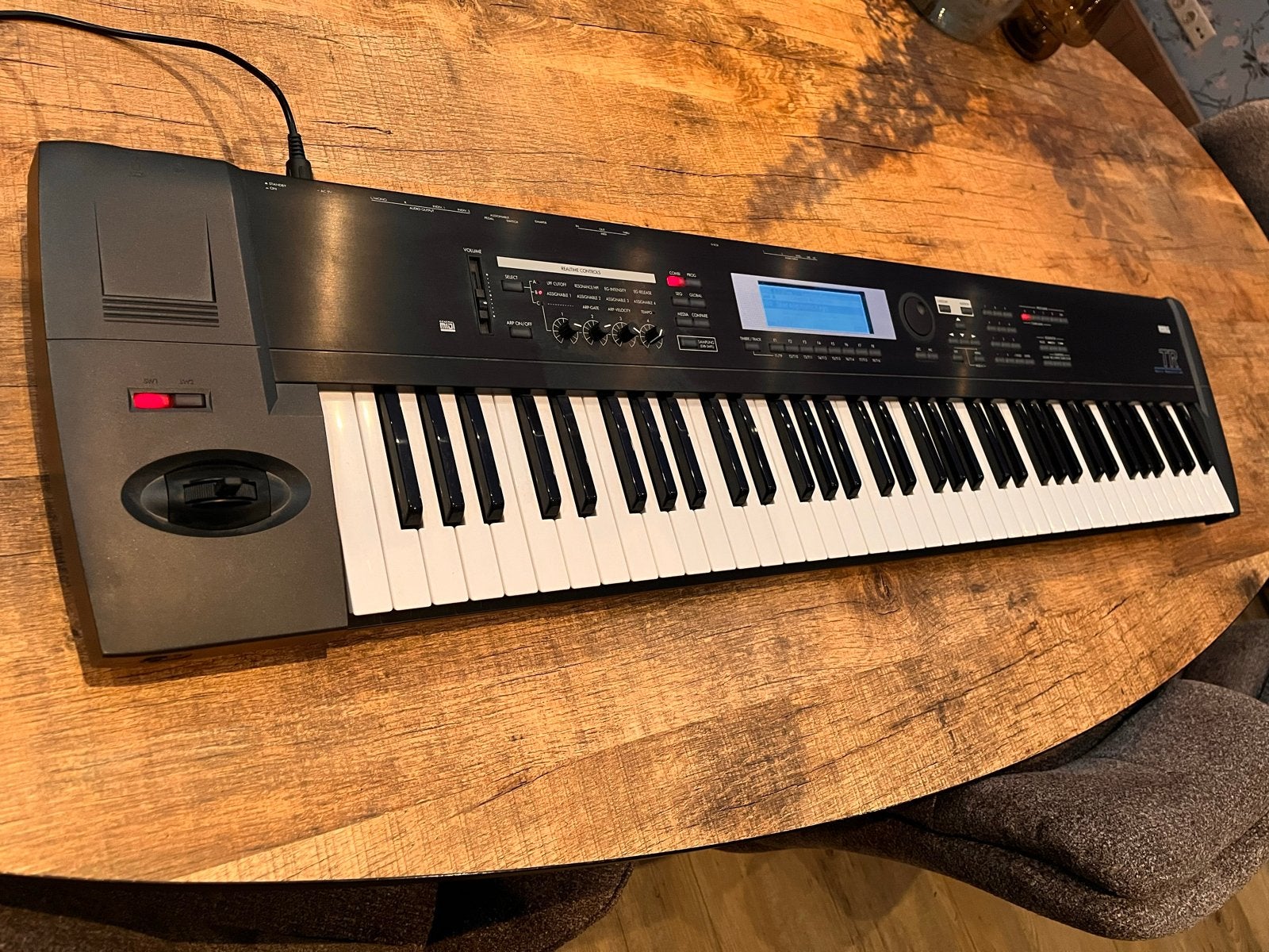 KORG TR76 Music Workstation inclusief tas, Ophalen, Korg, Midi-aansluiting, Zo goed als nieuw