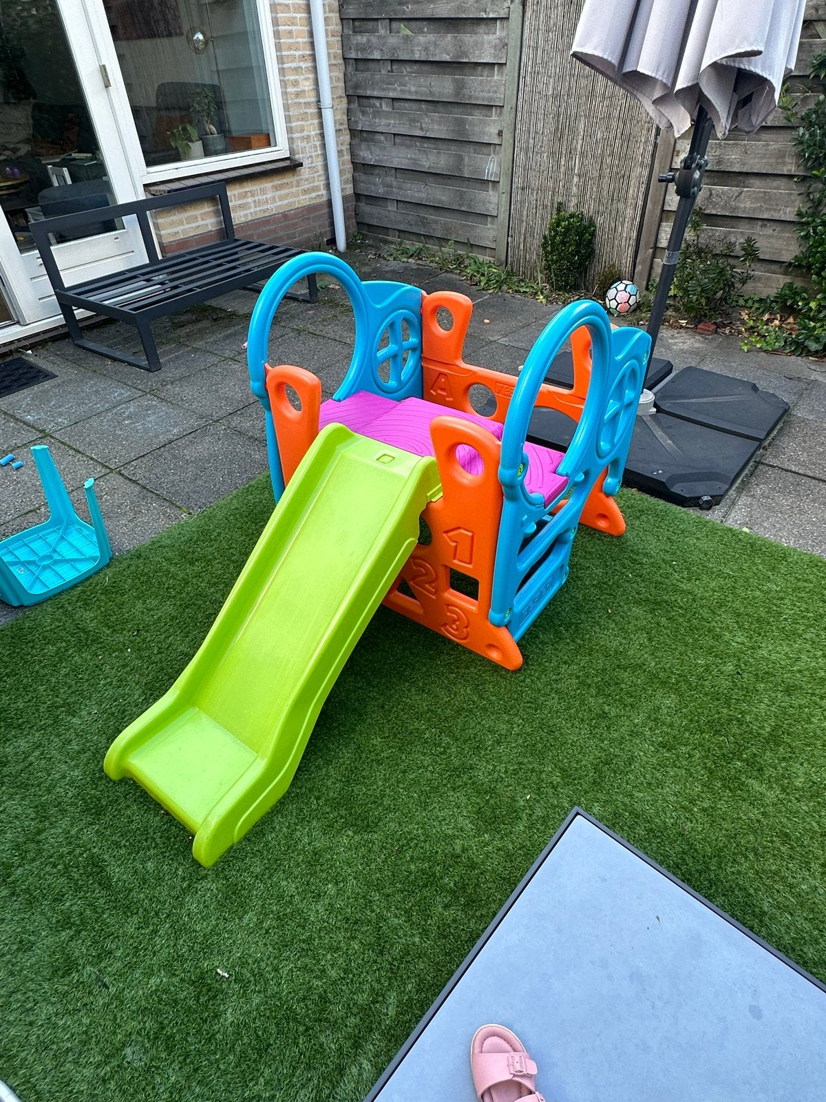 FEBER activity center met glijbaan, Ophalen, Gebruikt, Glijbaan