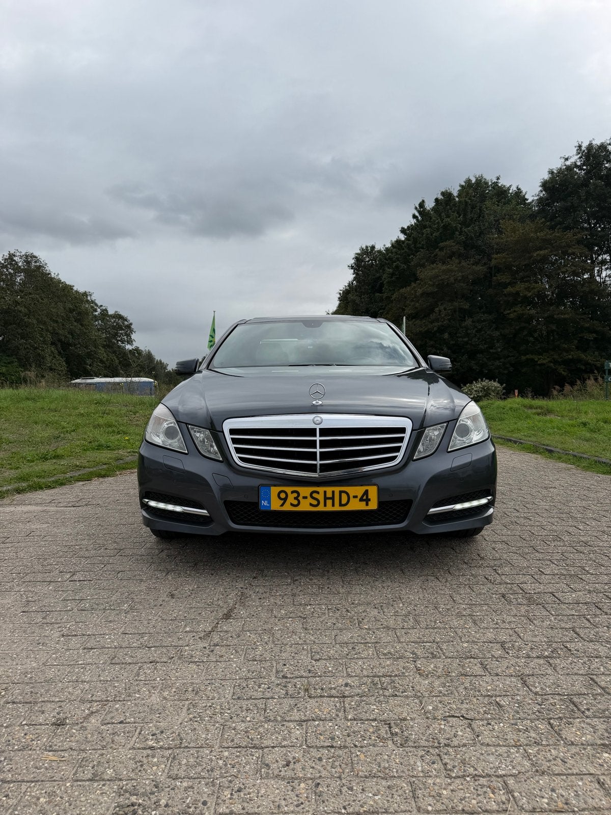 Mercedes-Benz E-Klasse E200 CDI BE Aut7 2011 Grijs NL AUTO, Auto's, Automaat, 4 cilinders, Origineel Nederlands, Bedrijf