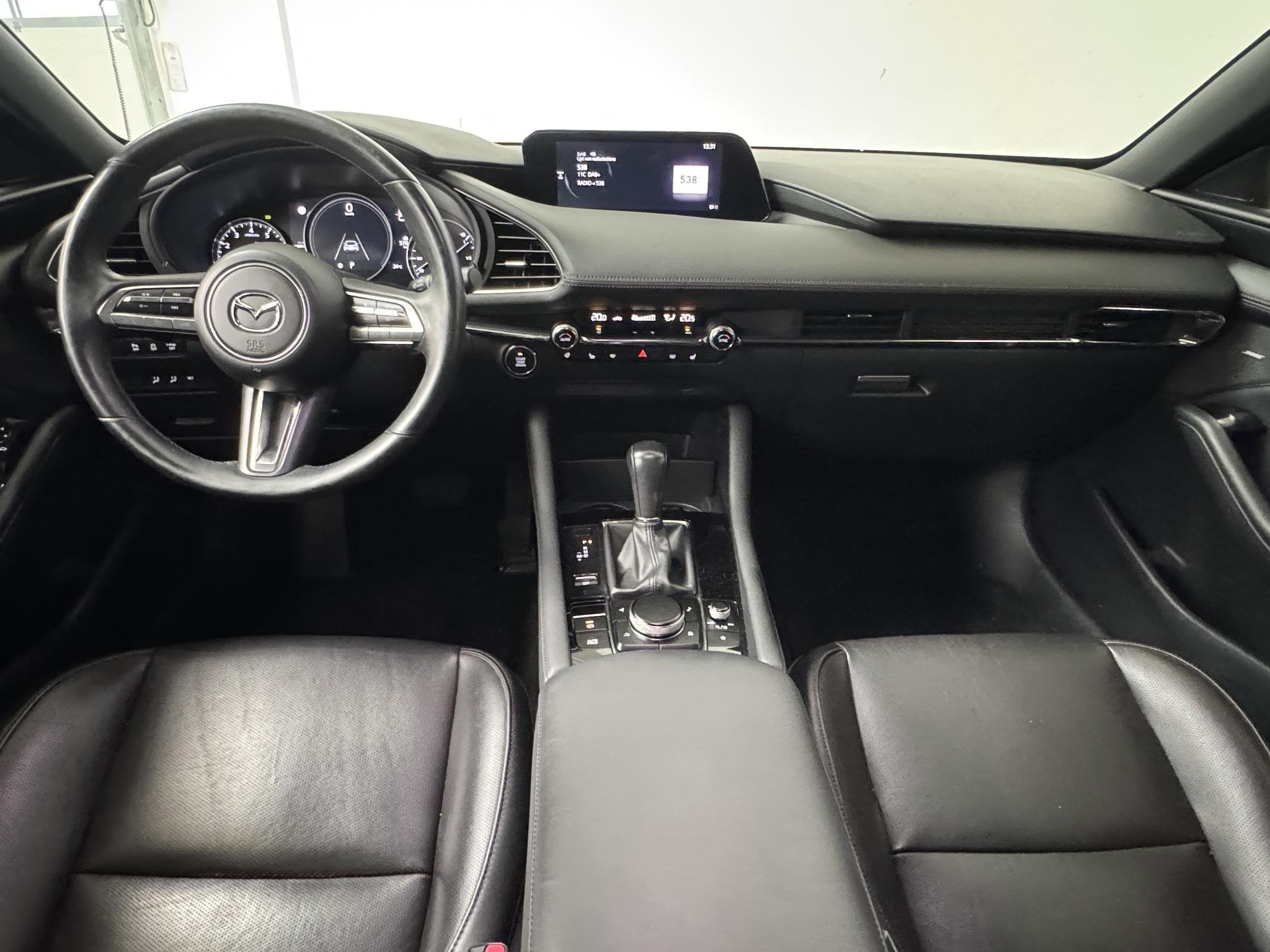 Mazda 3 2.0 e-SkyActiv-X M Hybrid 180 Luxury | BOSE-Audio |, Auto's, Mazda, 1998 cc, Gebruikt, Met garantie (alle), Bedrijf