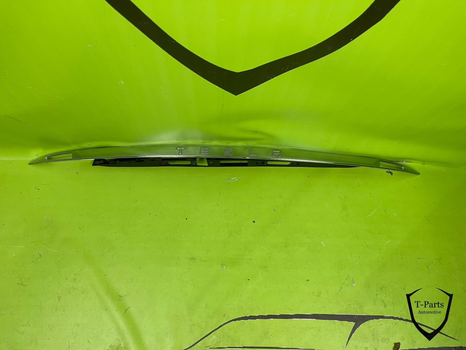 tesla model S achter chrome lijst kofferklep, Info@fabrikant.eu, Ophalen of Verzenden, Bumper, Fabrikantstraat 1
1000 AA  Amsterdam