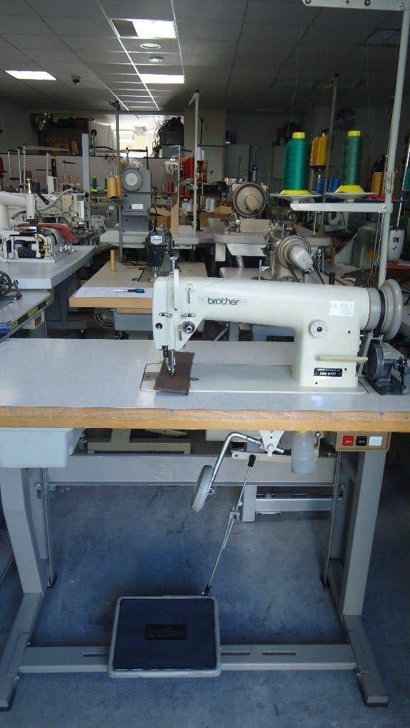 Industrie Naaimachine  Brother   Dubbel Transport (DB2-B797, Gebruikt, Ophalen of Verzenden, Naaimachine, Industrieel