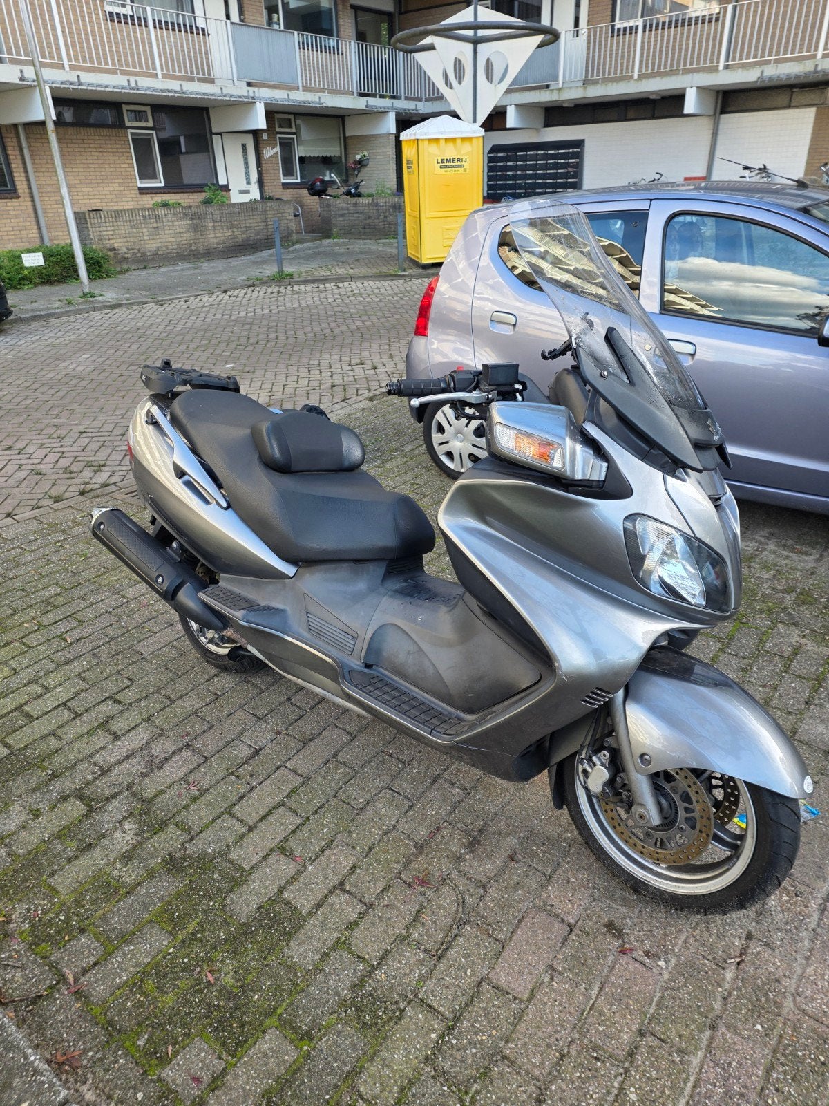 Suzuki Burgman 650 Executive 2010 - Volledig Onderhouden, Particulier, Handgeschakeld, 650 cc