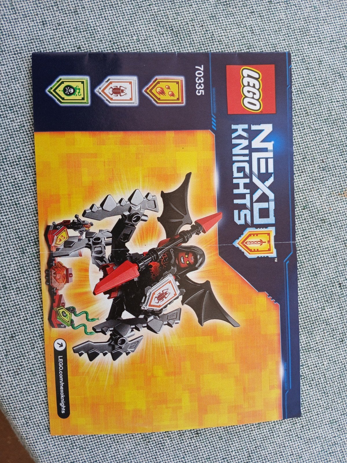 LEGO Nexo Knights 70335 Lavaria (mist 2 stukjes), Gebruikt, Lego, Ophalen of Verzenden, Inclusief instructies
