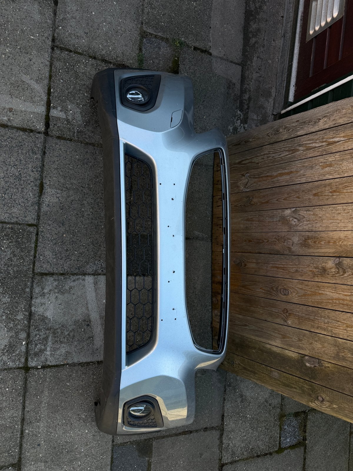 Volvo C30 Voorbumper 2013 met grille en mistlampen, Ophalen, Gebruikt, Voor, Volvo
