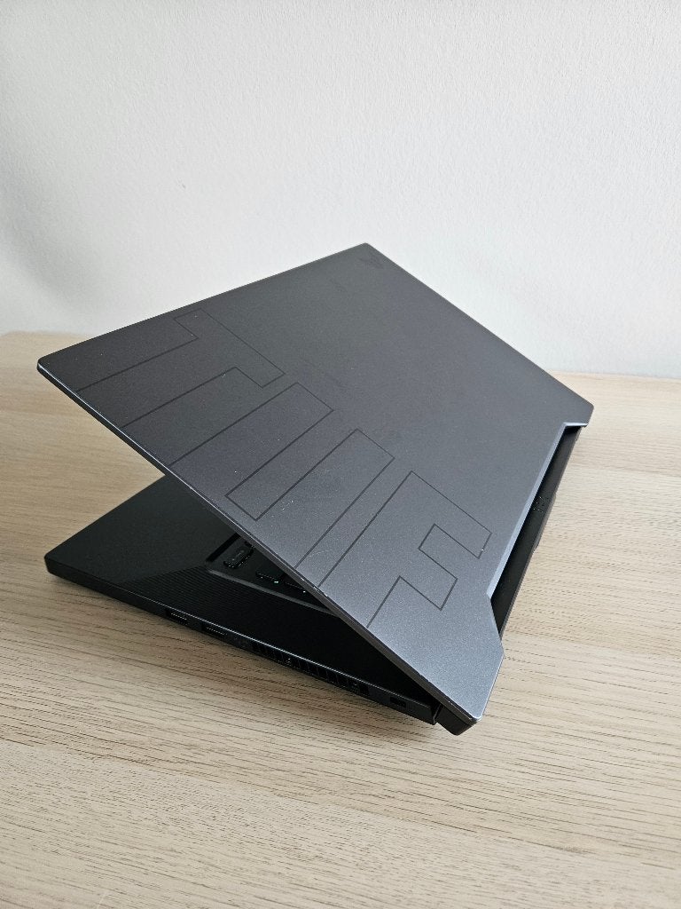 Foto 3 van ASUS TUF gaming laptop! | i7 11th | RTX3060 | 16GB |