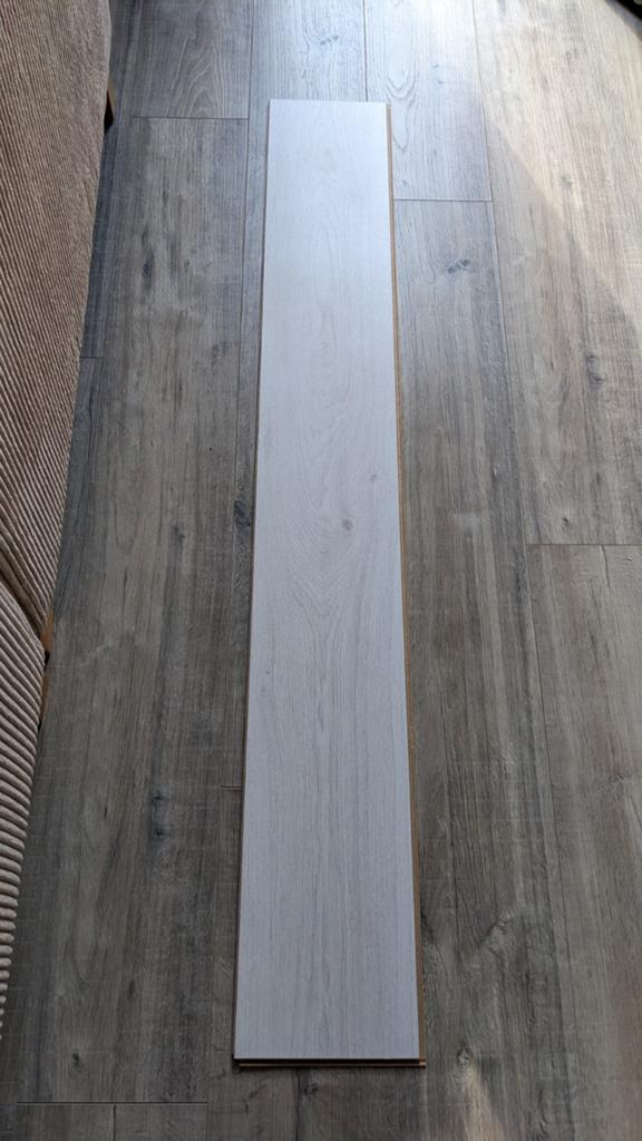 partij laminaat 27m2, Doe-het-zelf en Verbouw, Ophalen, 50 tot 150 cm, 10 m² of meer, 10 tot 30 cm