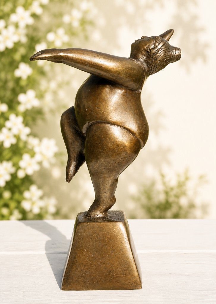 DIKKE DAME / bronzen beeld / armen omhoog, Antiek en Kunst, Ophalen of Verzenden, Brons, Beeld
