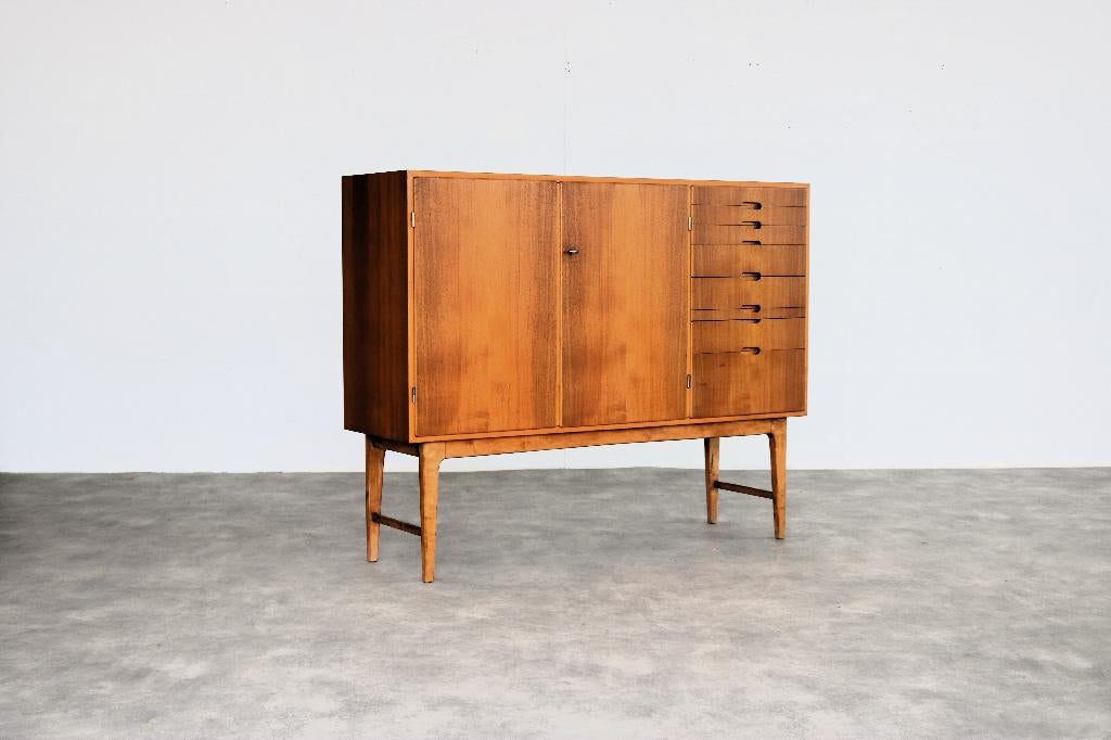 vintage highboard | wandkast | Juryvald | 1954, Gebruikt, ., Teakhout, Met lade(s)