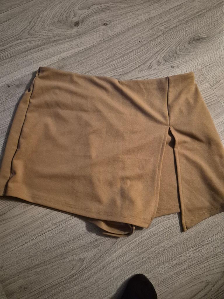 Shein Curve korte broek/rok maat 1XL, Beige, Maat 46/48 (XL) of groter, Ophalen of Verzenden, Shein Curve