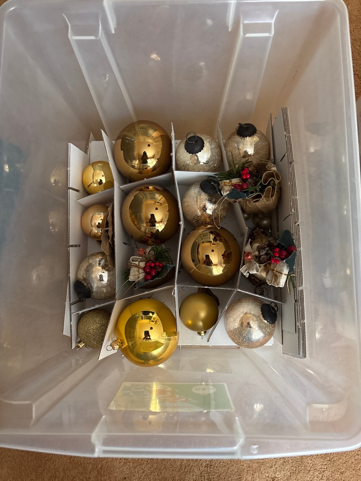 Kerstversiering, Ophalen