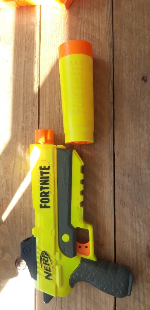 Nerf fortnite suppressed pistol, Ophalen, Zo goed als nieuw