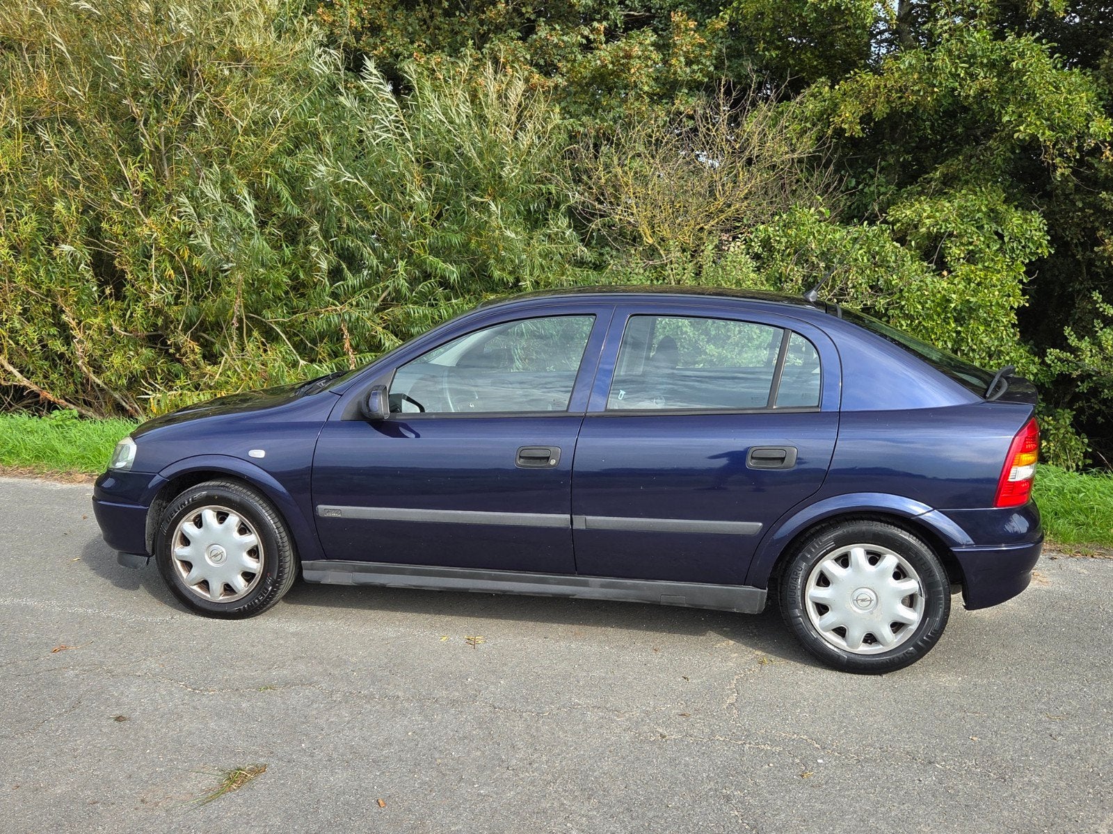 Foto 5 van Opel Astra 1.6 I 16V Airco,cruise,nieuwe apk