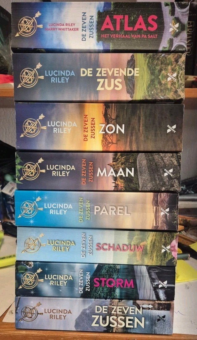 Lucinda Riley compl. De Zeven Zussen serie in ZGAN staat, Ophalen of Verzenden, Gelezen