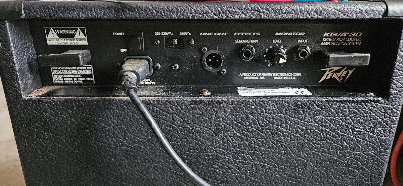 Peavey KB/A 30 Keyboard/Acoustic Versterker Inclusief Kabels, Muziek en Instrumenten, Ophalen