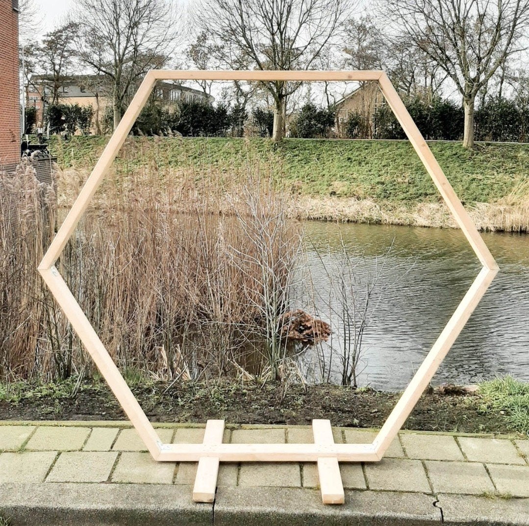 Trouwprieel, backdrop, bruiloft decoratie huren, hexagon, Ophalen, Geboorte of Huwelijk
