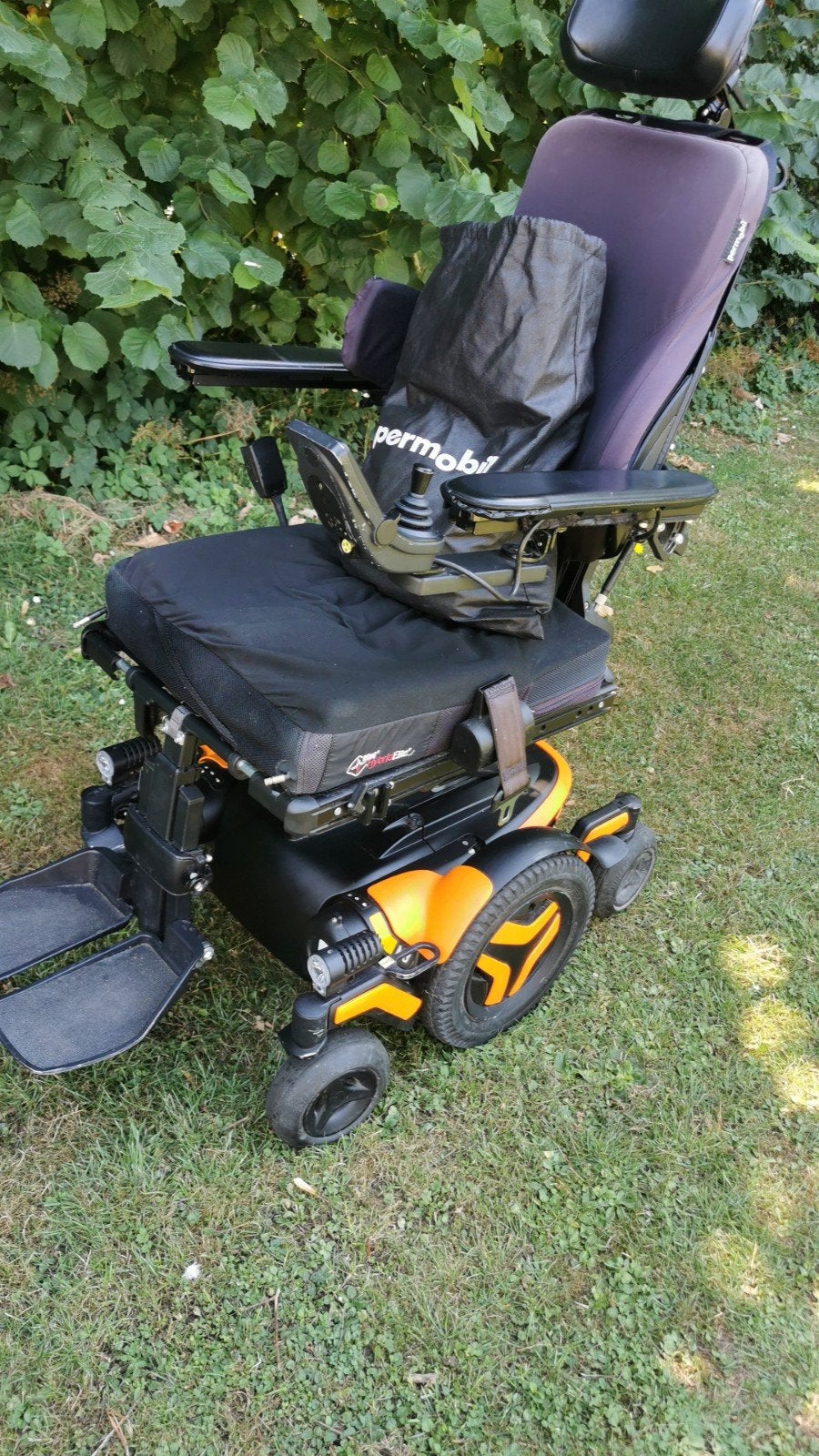 permobiel M3 elektrische rolstoel 6 willen full optie, Diversen, Rolstoelen, Ophalen of Verzenden, Zo goed als nieuw, Elektrische rolstoel