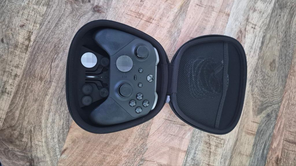 Xbox Elite Series 2 Controller met complete accessoires, Spelcomputers en Games, Spelcomputers | Xbox | Accessoires, Zo goed als nieuw