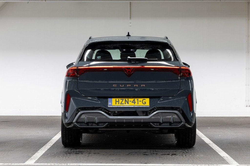 CUPRA Terramar 1.5 TSI e-Hybrid Essential 204pk, 4 cilinders, Bedrijf, Onderhoudsboekje, Te koop