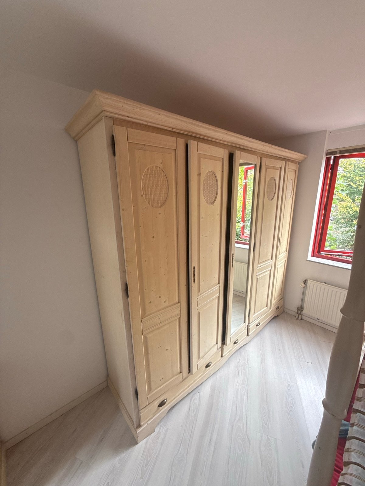 Zo goed als nieuwe houten kledingkast, Huis en Inrichting, 200 cm of meer, Ophalen of Verzenden, Zo goed als nieuw, Overige houtsoorten