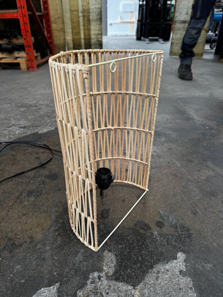 Rotan wandlamp - Nieuw in verpakking, Huis en Inrichting, Lampen | Wandlampen, Ophalen, Met snoer/stekker, Natuurlijk materiaal