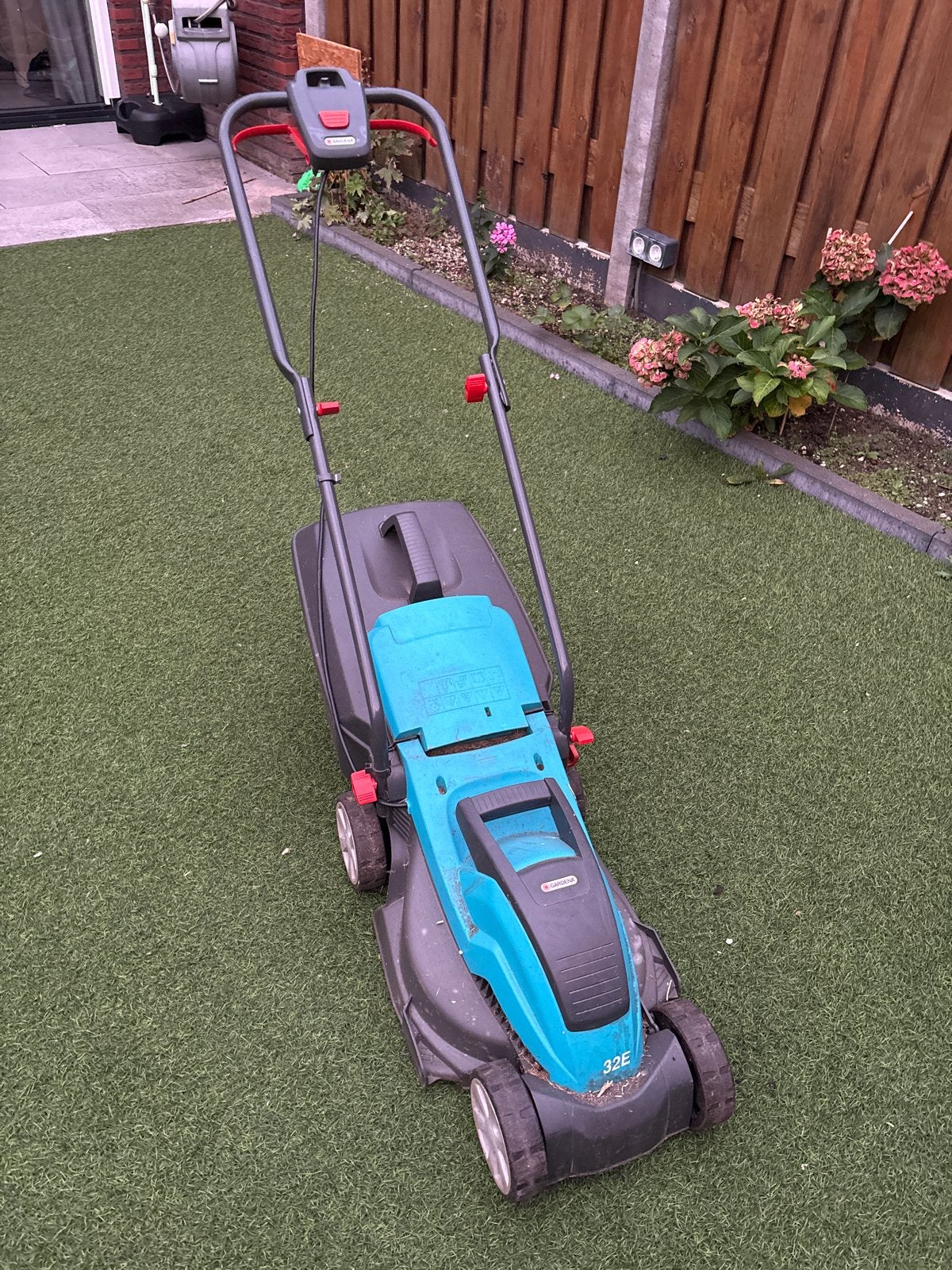 Gardena 32E Elektrische Grasmaaier, Ophalen, Cirkelmaaier, Gebruikt, Elektrische grasmaaier