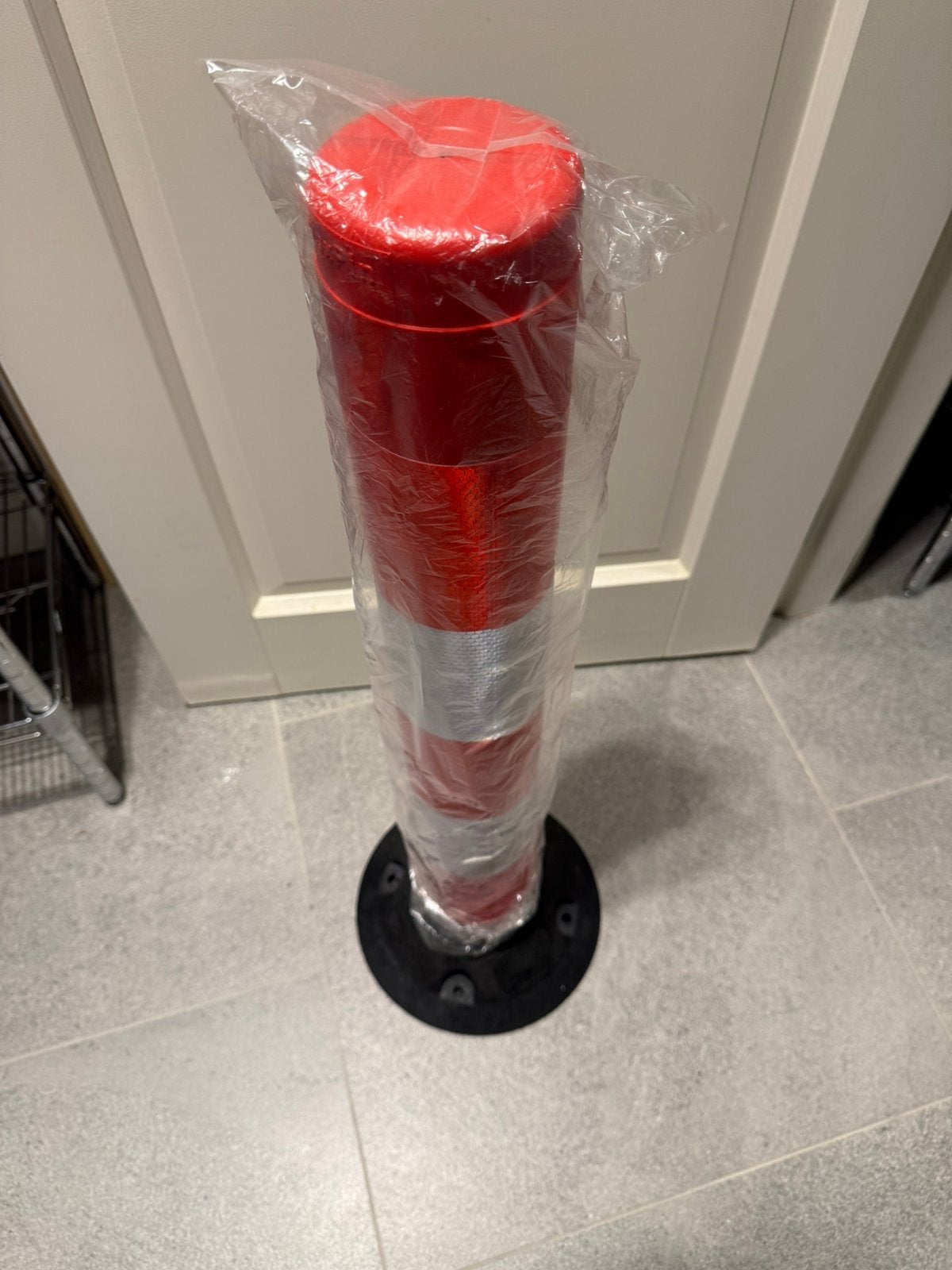 Flexibele afzetpaal FlexPin met voet, rood wit, Ophalen, Zo goed als nieuw, Palen