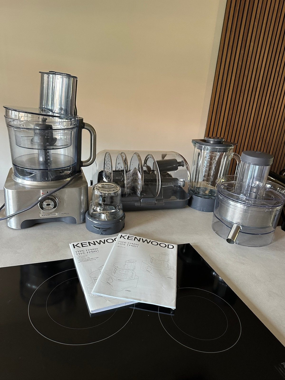 Kenwood Multipro Excel FPM902 foodprocessor zeer goede staat, Witgoed en Apparatuur, Keukenmixers, 4 liter of meer, 3 snelheden of meer