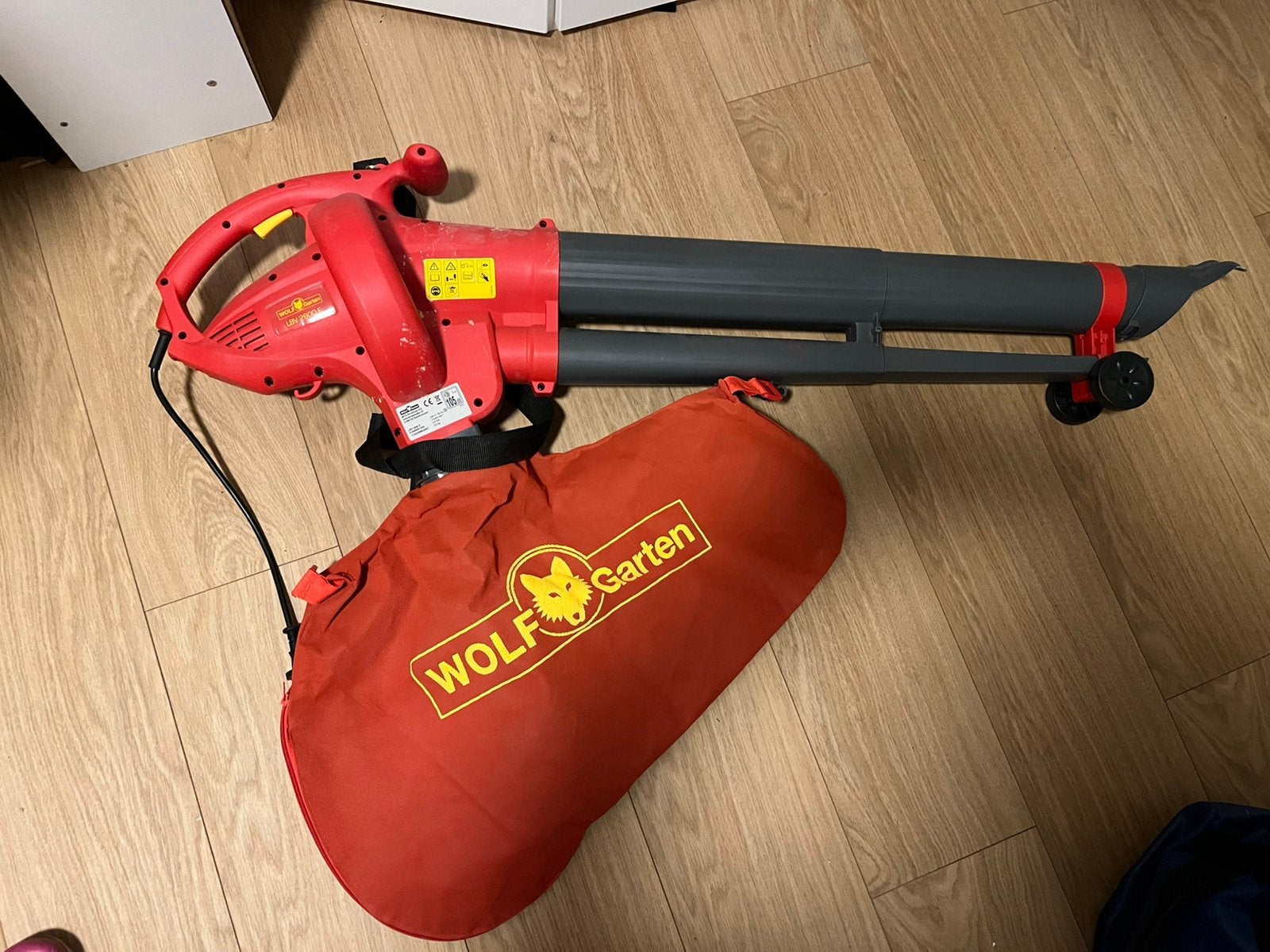 Bladblazer / -zuiger Wolfgarten LBV2600E, Ophalen, Zo goed als nieuw, Elektrisch