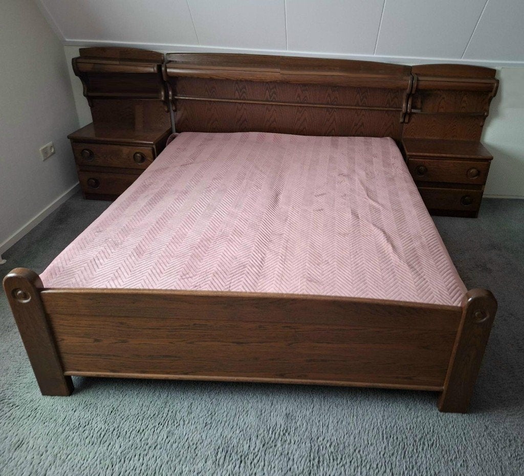 Bed met lattenbodem kleur: Donker eiken, Ophalen, Gebruikt, Bruin, Tweepersoons
