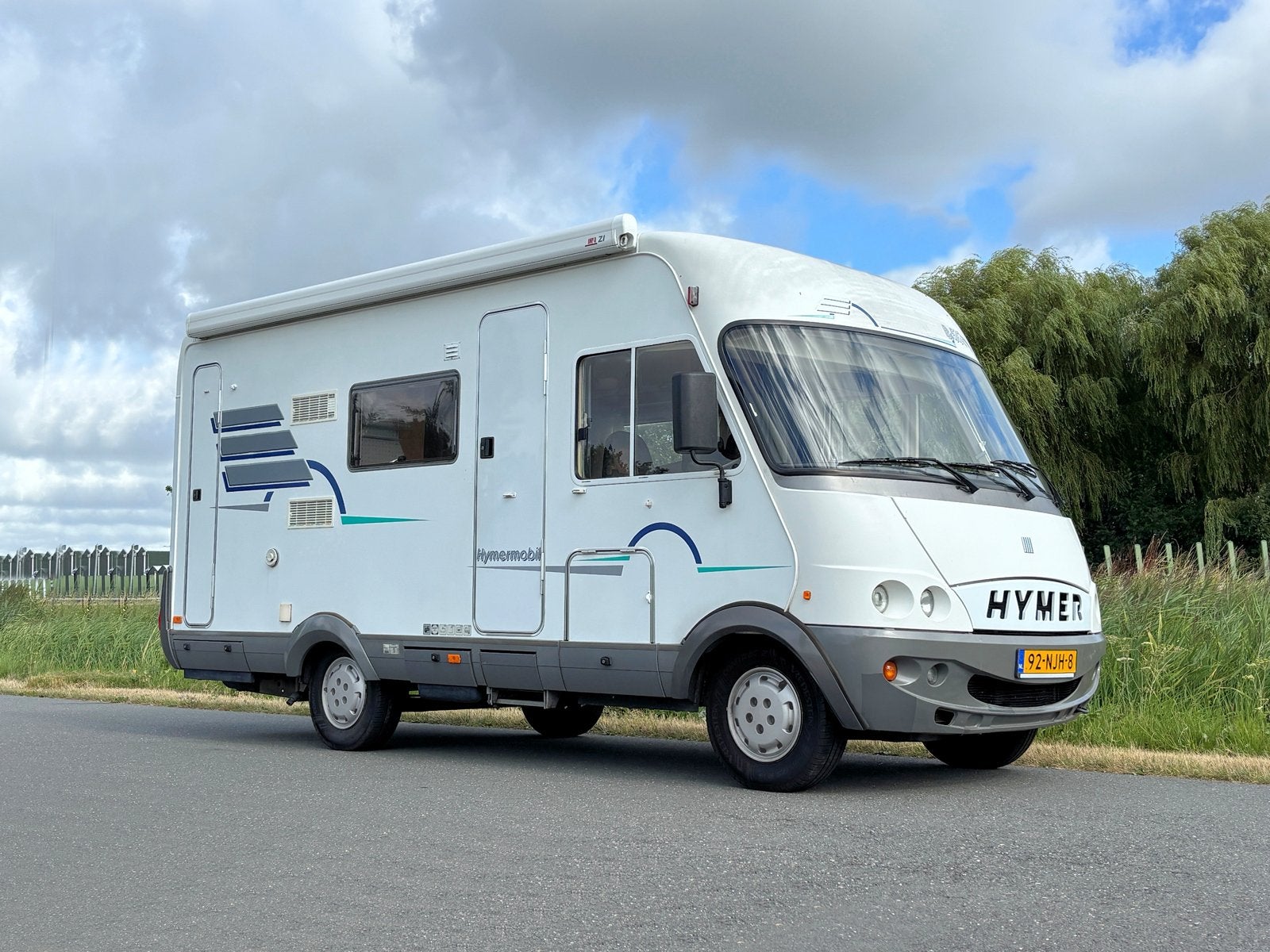 Hymer B564 2.5TDI Integraal Hefbed Trekhaak Nieuwe APK Airco, Ringverwarming, Fiat, Treinzit, Hymer