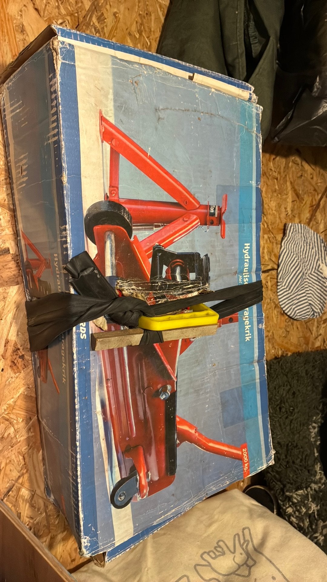 Krik met 2 as steunen. Max 2.000 kg, Ophalen of Verzenden, Zo goed als nieuw, Garagekrik